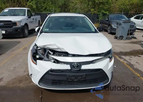 2024 Toyota Corolla Le z USA, uszkodzony, nr VIN 5YFB4MDE3RP172004